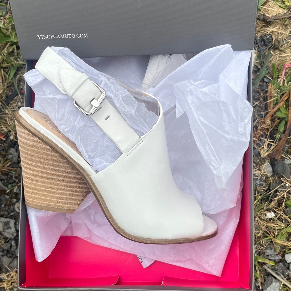 Vince Camuto White Leather Slingback Peep-Toe Block Heel Sandals
